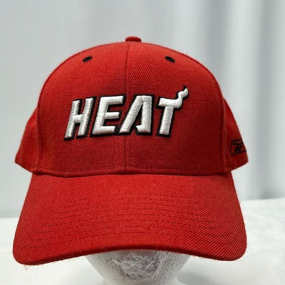Reebok Other - MIAMI HEAT REEBOK SELECT SERIES HAT FTL-04-334